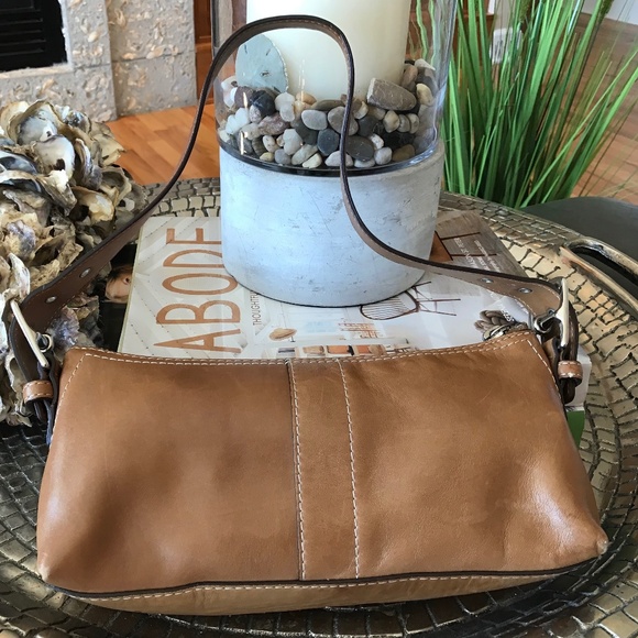 VINTAGE COACH TAN BAGUETTE BAG - Picture 6 of 16